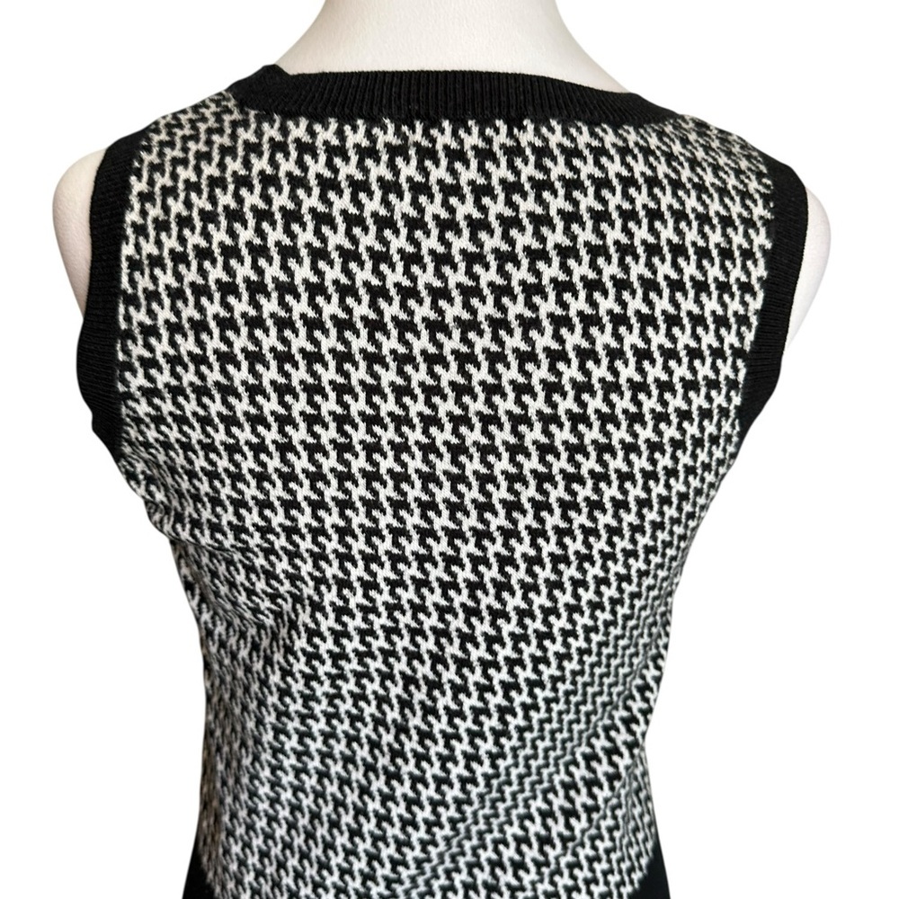 Guess Women's Black and White Sleeveless Top Size M - Picture 5 of 17